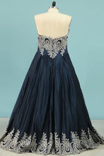 Load image into Gallery viewer, 2024 Prom Dresses Sweetheart Satin A-Line With Applique Zipper Back