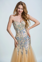 Load image into Gallery viewer, 2022 Prom Dresses Sweetheart Mermaid Tulle With Beading