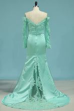 Load image into Gallery viewer, 2024 Satin Long Sleeves Mermaid Bridesmaid Dresses With Applique
