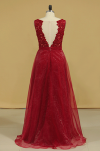 2022 Burgundy/Maroon Prom Dresses Scoop A Line With Sash And Applique