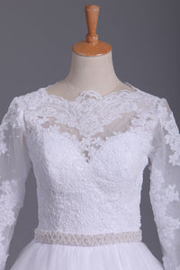 2022 3/4 Length Sleeve Bateau Wedding Dresses Tulle With Applique Court Train