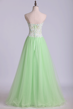 Load image into Gallery viewer, 2022 Sweetheart Prom Dress A Line Tulle Skirt With White Applique &amp; Beads