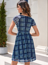 Load image into Gallery viewer, Justine Short/Mini V-neck Homecoming Dress Homecoming Dresses A-Line