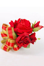 Load image into Gallery viewer, Beautiful Rose Corsage