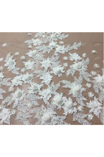 Load image into Gallery viewer, 2024 Gorgeous Wedding Veil Length 3 Meter Width 3 Meter Tulle With Handmade Flowers