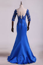 Load image into Gallery viewer, 2022 Hot Bateau Dark Royal Blue Mother Of The Bride Dresses 3/4 Length Sleeve With Applique Satin