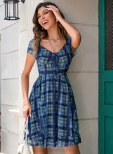 Load image into Gallery viewer, Justine Short/Mini V-neck Homecoming Dress Homecoming Dresses A-Line