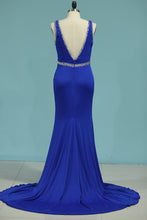 Load image into Gallery viewer, 2024 Prom Dresses Mermaid V Neck Spandex With Beading Open Back