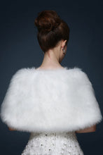 Load image into Gallery viewer, Wedding / Party/Evening Faux Fur Shawls / Stoles Sleeveless Wedding Wraps