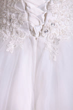 Load image into Gallery viewer, 2022 High Neck A Line Wedding Dresses Tulle With Applique &amp; Beads