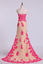 Load image into Gallery viewer, 2024 Asymmetrical Prom Dresses Sheath Sweetheart With Applique