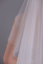 Load image into Gallery viewer, Gorgeous Two-Tier Cathedral Bridal Veils With Applique