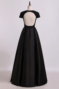 2024 Open Back V-Neck Short Sleeve A-Line Satin Evening Dress Black Bodice Floor-Length
