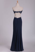 Load image into Gallery viewer, 2022 Prom Dresses Sweetheart Sheath With Applique And Slit Floor Length