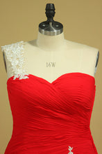 Load image into Gallery viewer, 2022 Red One Shoulder Pleated Bodice Sheath Evening Dress Chiffon With Applique