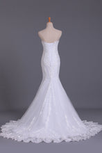 Load image into Gallery viewer, 2024 Wedding Dresses Strapless Mermaid Chapel Train With Applique Lace Up