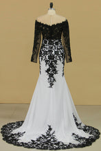 Load image into Gallery viewer, 2022 Sheath Prom Dresses Scoop Long Sleeves Spandex With Applique