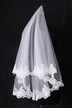 Load image into Gallery viewer, Two-Tier Finger-Tip Length Bridal Veils With Applique
