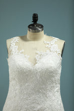Load image into Gallery viewer, 2024 Mermaid Wedding Dresses Tulle Scoop With Applique Covered Button