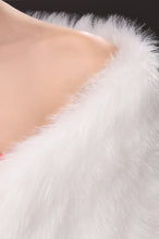 Load image into Gallery viewer, Concise White Faux Fur Wedding Wrap