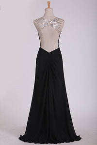 2022 Sexy Open Back Prom Dresses Straps Sheath Chiffon With Beads And Ruffles