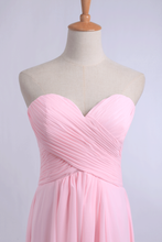 Load image into Gallery viewer, 2022 New Arrival Homecoming Dress Sweetheart Short/Mini Ruffled