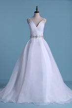 Load image into Gallery viewer, 2024 Open Back V Neck Wedding Dresses Organza With Beads And Ruffles