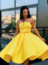 Load image into Gallery viewer, Cute Yellow Short Dress Satin Norah Homecoming Dresses CD3911