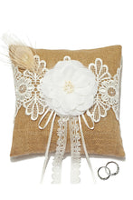 Load image into Gallery viewer, Splendor Ring Pillow In Linen With Lace