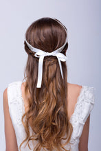 Load image into Gallery viewer, Korean Style Women&#39;S Crystal/Ribbon Headpiece - Wedding / Special Occasion / Outdoor Headbands