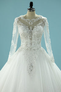 2024 Gorgeous Scoop Wedding Dresses Glitter Tulle With Beading Zipper Back Long Train