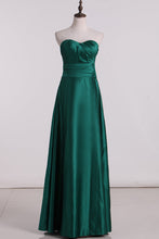 Load image into Gallery viewer, 2024 Beautiful Scalloped Neckline Bright Bridesmaid Dress Floor Length